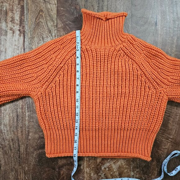 H&M Knit Sweater Womens Small Orange Cropped Turtleneck - Picture 3 of 6